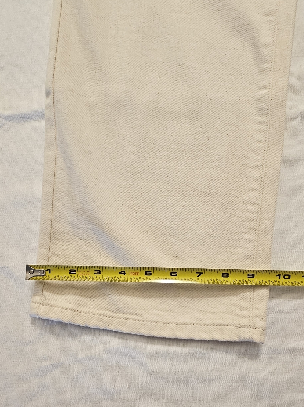Banana Republic Cropped Straight Jeans in Cream - Picture 3 of 7